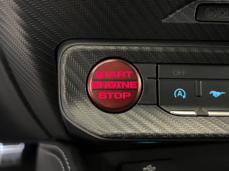 FORD MUSTANG 5.0 GT V8 2025/2025 ÓTIMA CAR FLORES DA CUNHA / Carros no Vale