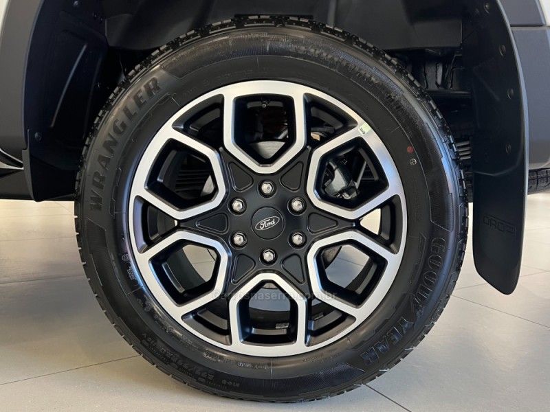 FORD RANGER 3.0 V6 LIMITED PLUS CD TURBO 4X4 2025/2026 ÓTIMA CAR FLORES DA CUNHA / Carros no Vale