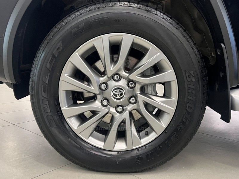 FORD TERRITORY 1.5 GTDI ECOBOOST TITANIUM 16V 2025/2026 ÓTIMA CAR FLORES DA CUNHA / Carros no Vale