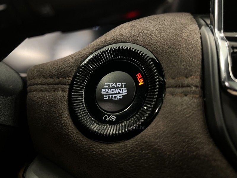 JEEP COMMANDER 1.3 OVERLAND T270 16V 4X2 TURBO 2022/2022 ÓTIMA CAR FLORES DA CUNHA / Carros no Vale