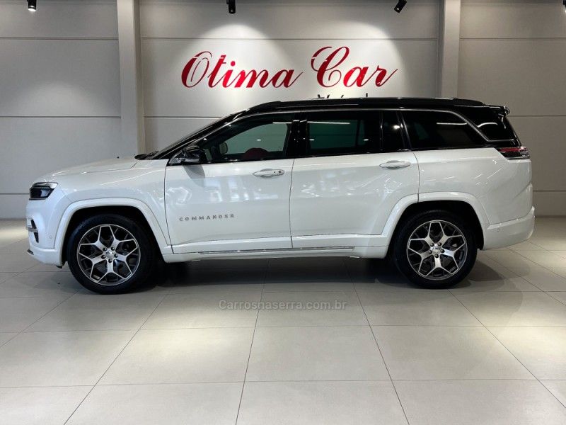 JEEP COMMANDER 1.3 OVERLAND T270 16V 4X2 TURBO 2022/2022 ÓTIMA CAR FLORES DA CUNHA / Carros no Vale