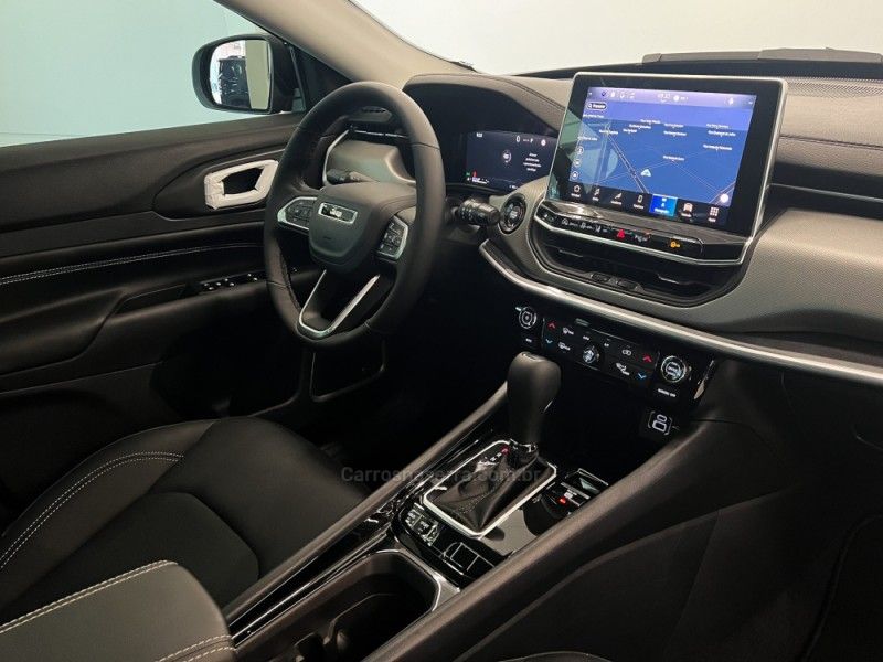 JEEP COMPASS 1.3 LONGITUDE T270 16V TURBO 2025/2026 ÓTIMA CAR FLORES DA CUNHA / Carros no Vale