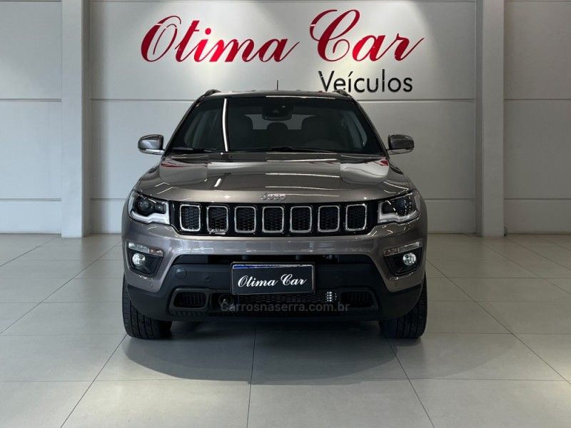 JEEP COMPASS 2.0 16V LIMITED 4X4 2018/2019 ÓTIMA CAR FLORES DA CUNHA / Carros no Vale