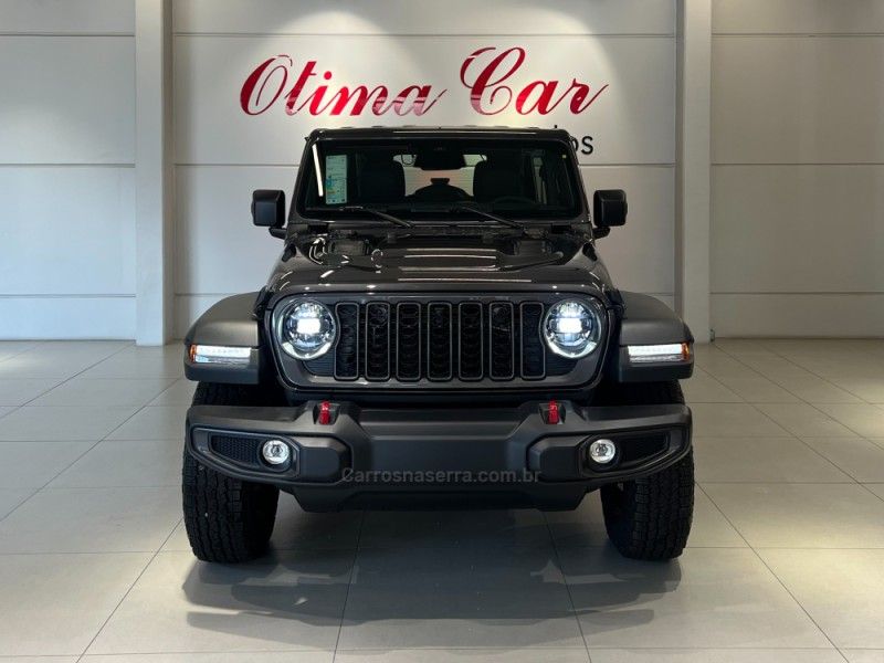 JEEP WRANGLER 2.0 RUBICON 4X4 AT8 16V 2025/2026 ÓTIMA CAR FLORES DA CUNHA / Carros no Vale