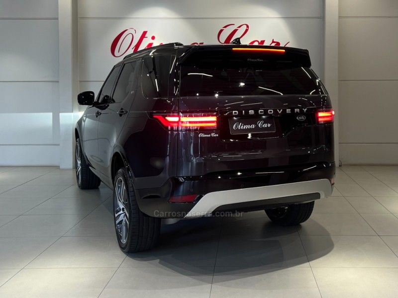 LAND ROVER DISCOVERY 3.0 D300 4X4 TURBO METROPOLITAN EDITION 2022/2023 ÓTIMA CAR FLORES DA CUNHA / Carros no Vale