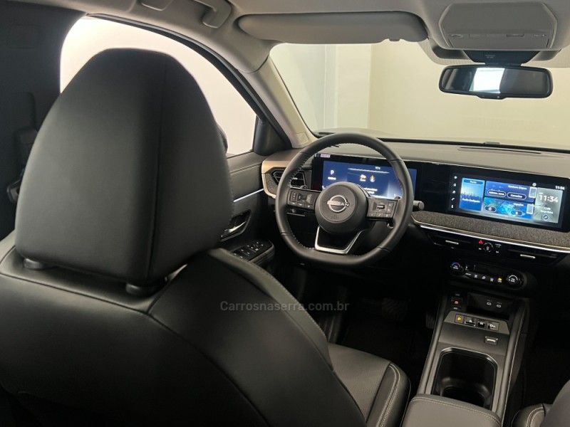 NISSAN KICKS 1.0 EXCLUSIVE TURBO 2025/2026 ÓTIMA CAR FLORES DA CUNHA / Carros no Vale