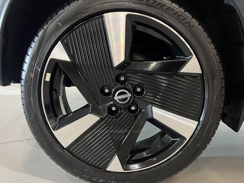 NISSAN KICKS 1.0 EXCLUSIVE TURBO 2025/2026 ÓTIMA CAR FLORES DA CUNHA / Carros no Vale