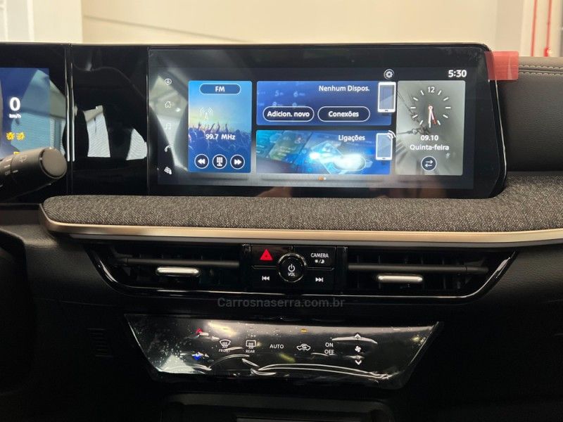 NISSAN KICKS 1.0 PLATINUM TURBO 2025/2026 ÓTIMA CAR FLORES DA CUNHA / Carros no Vale