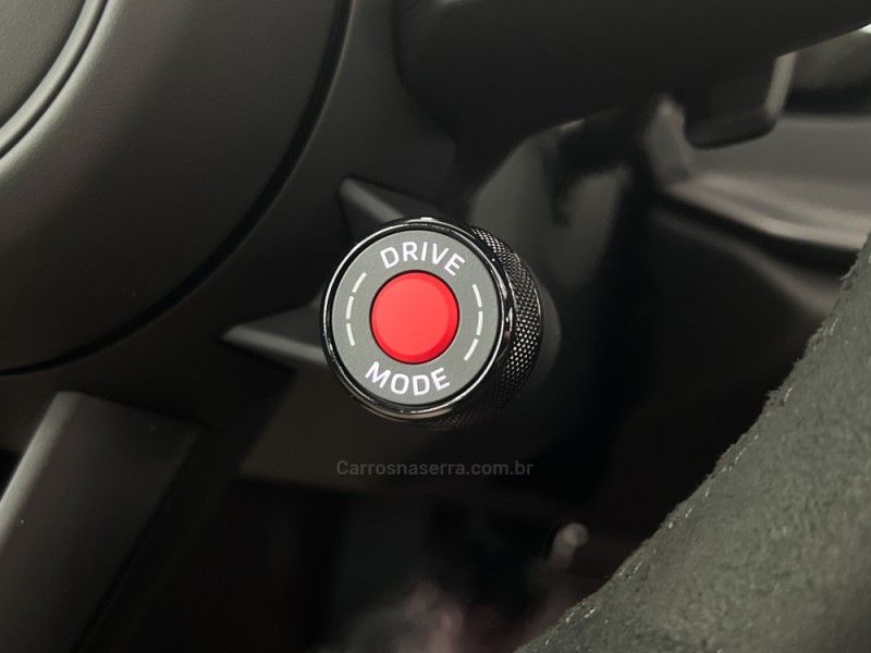 PORSCHE 911 3.0 CARRERA COUPÉ 2024/2025 ÓTIMA CAR FLORES DA CUNHA / Carros no Vale