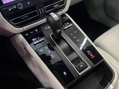 PORSCHE MACAN 2.0 16V 2022/2023 ÓTIMA CAR FLORES DA CUNHA / Carros no Vale