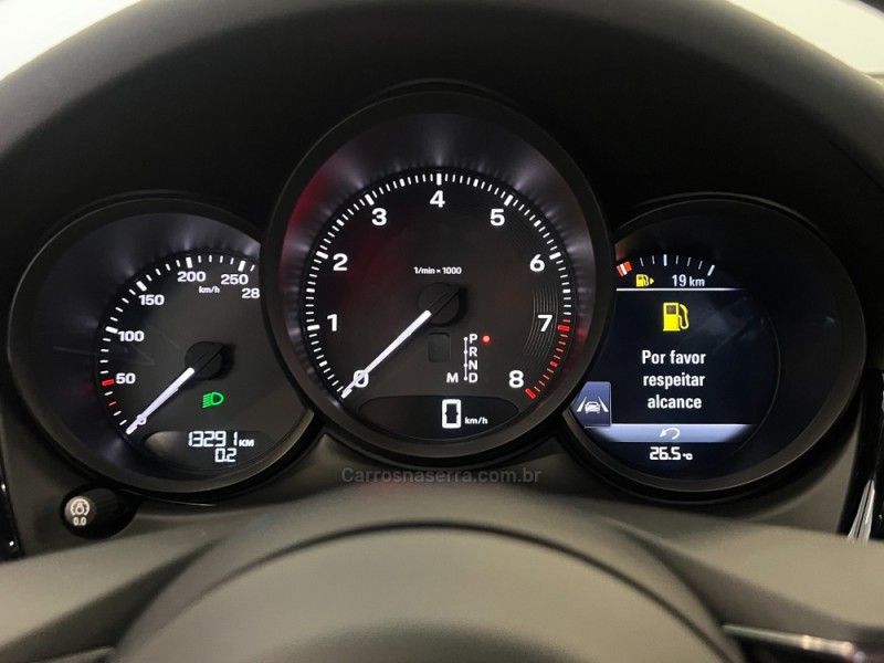 PORSCHE MACAN 2.0 16V 2022/2023 ÓTIMA CAR FLORES DA CUNHA / Carros no Vale