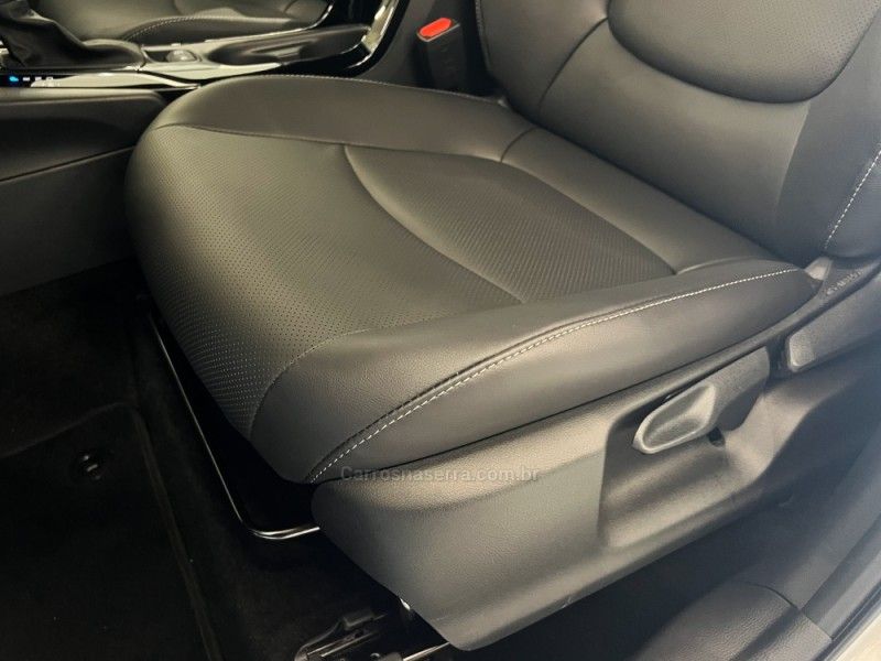 TOYOTA COROLLA 2.0 CROSS XRE 16V 2026/2026 ÓTIMA CAR FLORES DA CUNHA / Carros no Vale