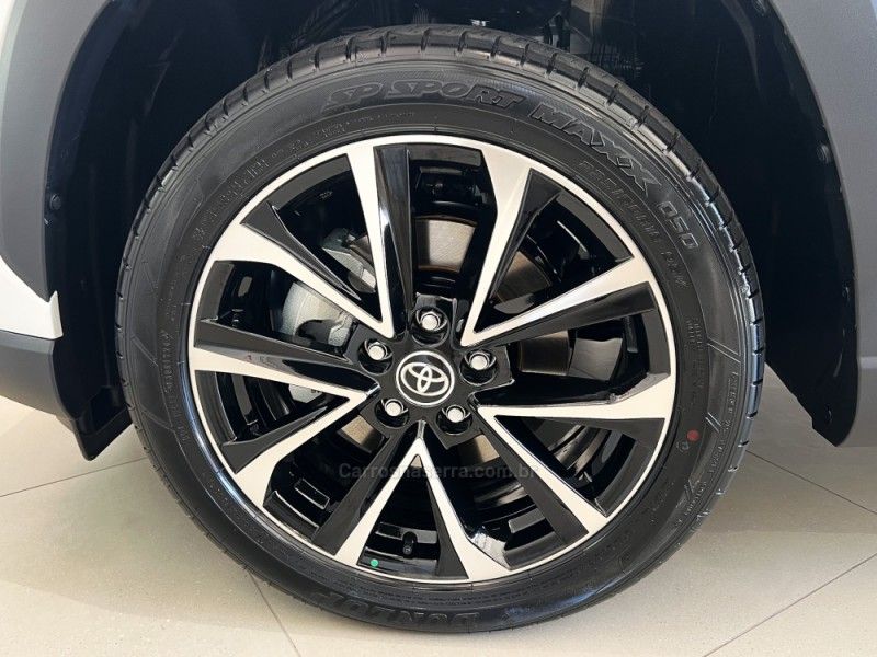 TOYOTA COROLLA 2.0 CROSS XRE 16V 2026/2026 ÓTIMA CAR FLORES DA CUNHA / Carros no Vale