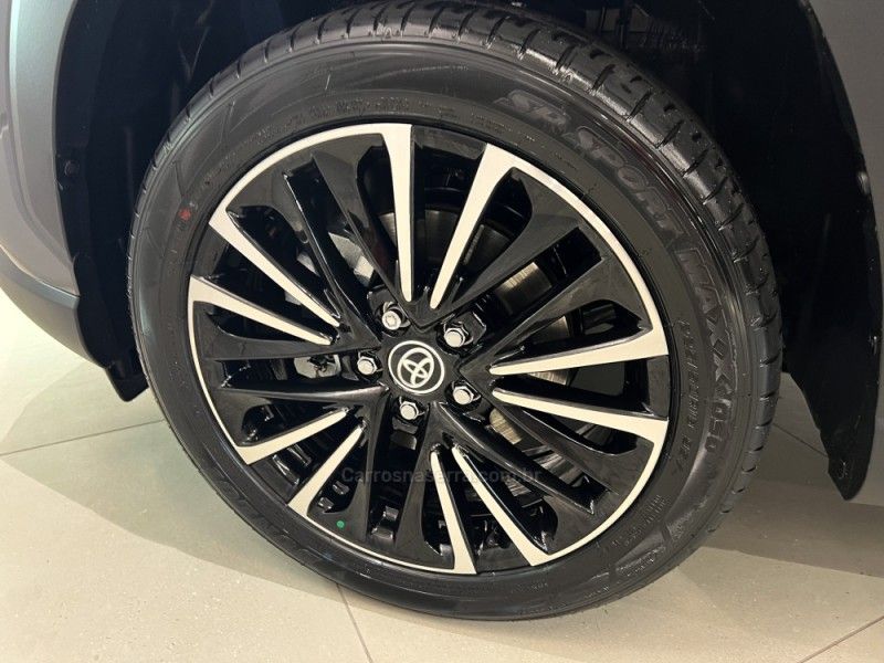 TOYOTA COROLLA 2.0 CROSS XRX 16V 2026/2026 ÓTIMA CAR FLORES DA CUNHA / Carros no Vale