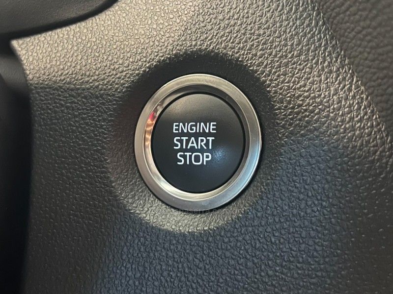 TOYOTA COROLLA 2.0 XEI 16V 2025/2025 ÓTIMA CAR FLORES DA CUNHA / Carros no Vale