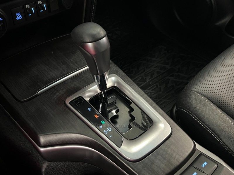 TOYOTA HILUX SW4 2.8 SRX 4X4 16V TURBO INTERCOOLER 2021/2021 ÓTIMA CAR FLORES DA CUNHA / Carros no Vale