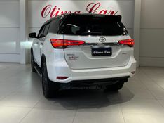 TOYOTA HILUX SW4 2.8 SRX 4X4 16V TURBO INTERCOOLER 2021/2021 ÓTIMA CAR FLORES DA CUNHA / Carros no Vale