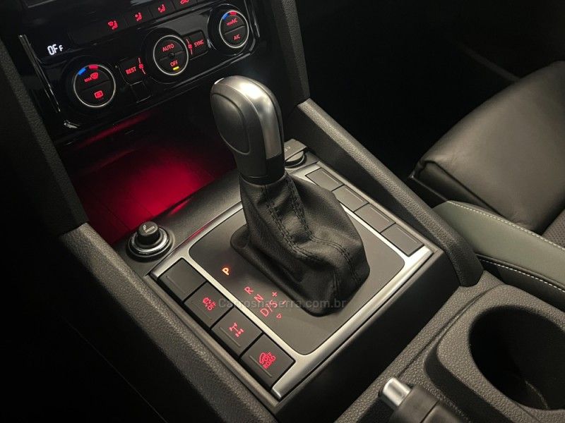 VOLKSWAGEN AMAROK 3.0 V6 EXTREME CD 4X4 AUTOMÁTICO 2024/2025 ÓTIMA CAR FLORES DA CUNHA / Carros no Vale