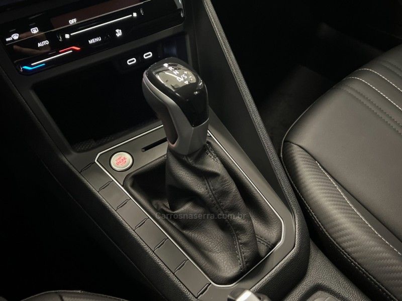 VOLKSWAGEN NIVUS 1.0 TSI HIGHLINE 2025/2026 ÓTIMA CAR FLORES DA CUNHA / Carros no Vale
