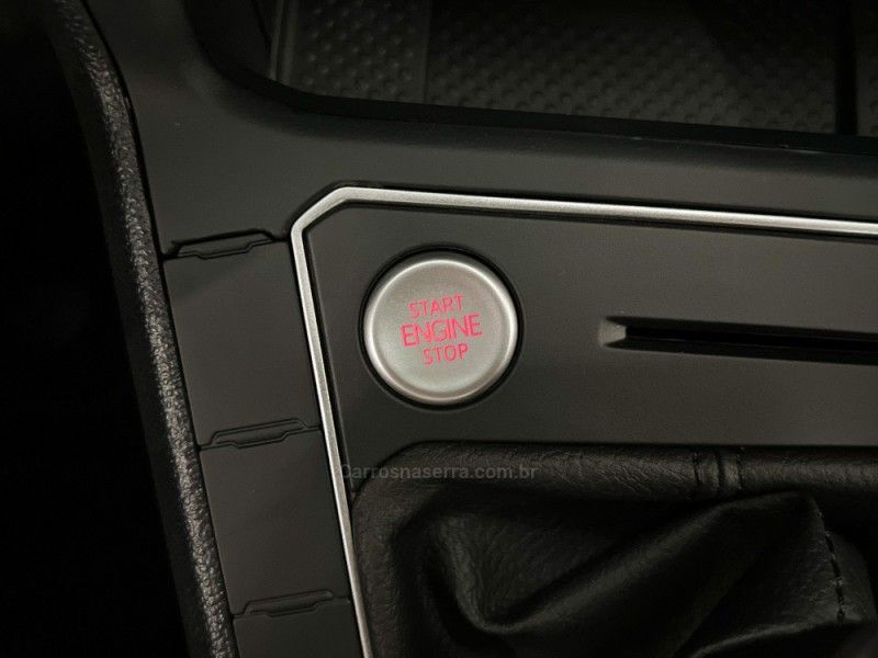 VOLKSWAGEN NIVUS 1.0 TSI HIGHLINE 2025/2026 ÓTIMA CAR FLORES DA CUNHA / Carros no Vale