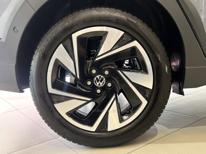 VOLKSWAGEN NIVUS 1.0 TSI HIGHLINE 2026/2026 ÓTIMA CAR FLORES DA CUNHA / Carros no Vale