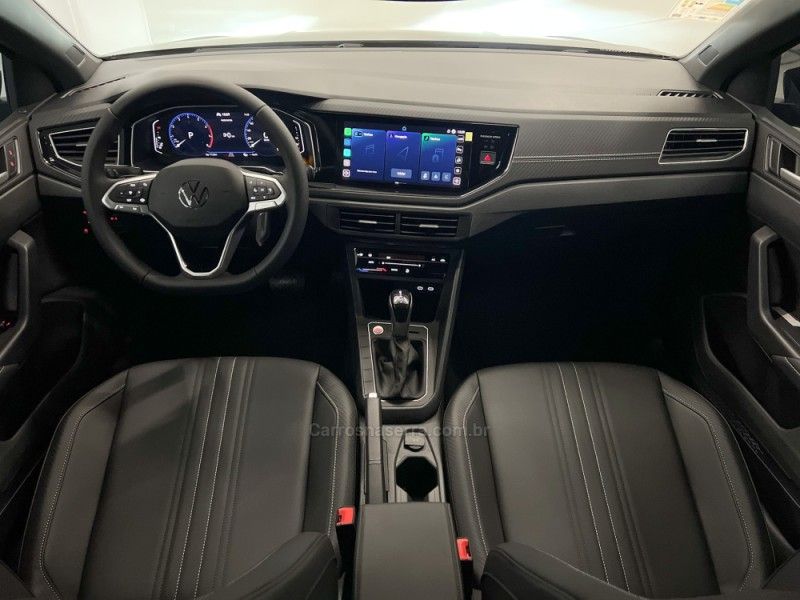 VOLKSWAGEN NIVUS 1.0 TSI HIGHLINE 2025/2026 ÓTIMA CAR FLORES DA CUNHA / Carros no Vale
