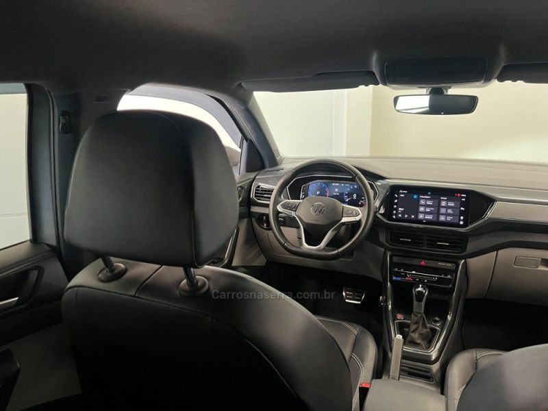 VOLKSWAGEN T-CROSS 1.4 HIGHLINE TSI 16V 2024/2024 ÓTIMA CAR FLORES DA CUNHA / Carros no Vale