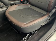 VOLKSWAGEN VIRTUS 1.0 200 TSI HIGHLINE 2025/2026 ÓTIMA CAR FLORES DA CUNHA / Carros no Vale