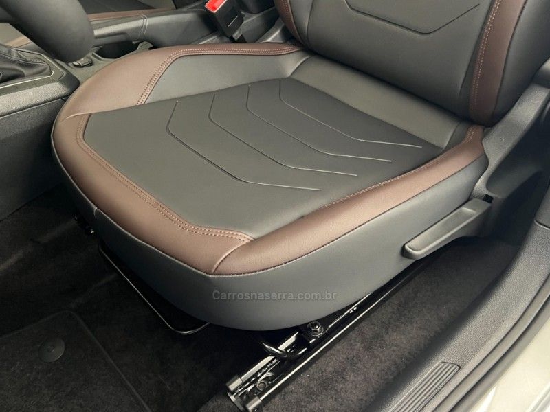 VOLKSWAGEN VIRTUS 1.0 200 TSI HIGHLINE 2025/2026 ÓTIMA CAR FLORES DA CUNHA / Carros no Vale