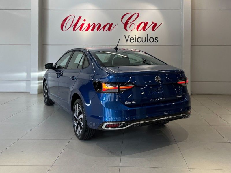 VOLKSWAGEN VIRTUS 1.0 200 TSI HIGHLINE 2025/2026 ÓTIMA CAR FLORES DA CUNHA / Carros no Vale