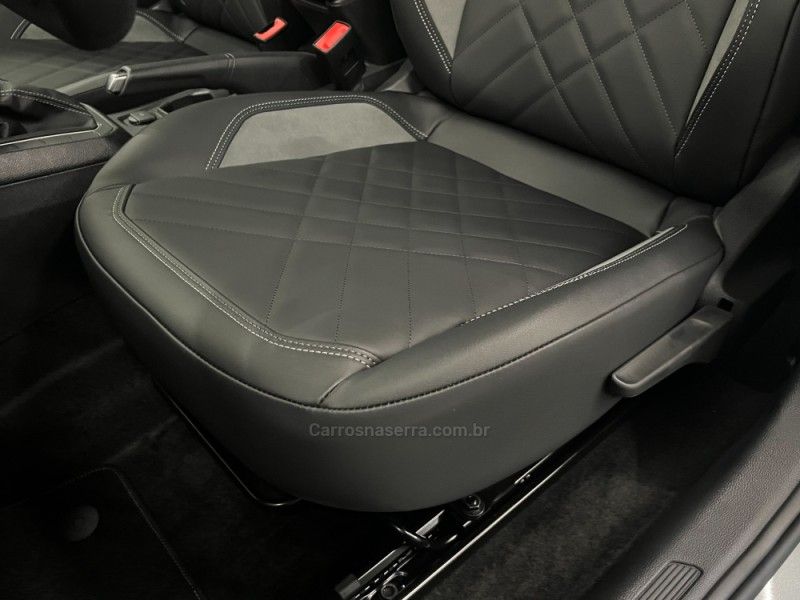 VOLKSWAGEN VIRTUS 1.4 250 TSI 16V EXCLUSIVE 2026/2026 ÓTIMA CAR FLORES DA CUNHA / Carros no Vale