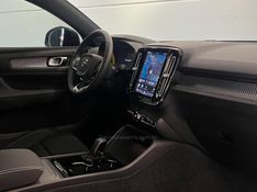 VOLVO EC40 BLACK EDITION ULTRA P8 ELÉTRICO 2025/2026 ÓTIMA CAR FLORES DA CUNHA / Carros no Vale