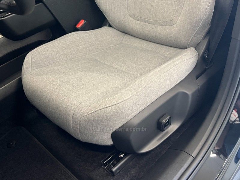 VOLVO EX30 ULTRA EXTENDED RANGE 2024/2024 ÓTIMA CAR FLORES DA CUNHA / Carros no Vale