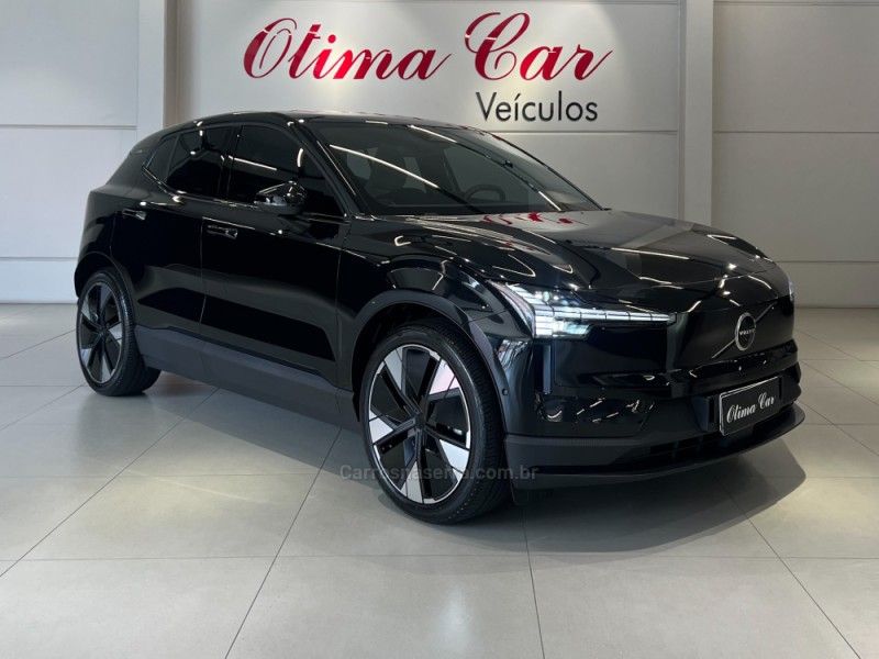 VOLVO EX30 ULTRA EXTENDED RANGE 2024/2024 ÓTIMA CAR FLORES DA CUNHA / Carros no Vale