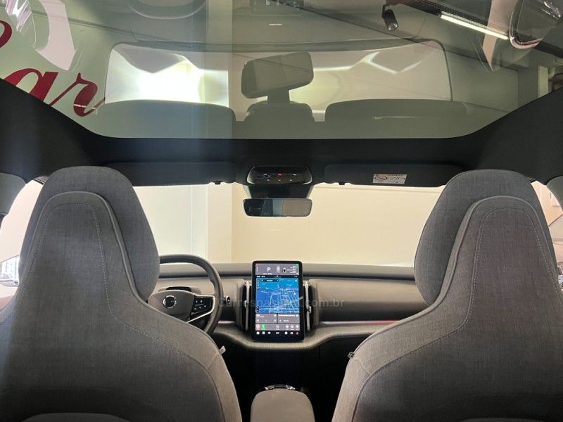 VOLVO EX30 ULTRA EXTENDED RANGE 2024/2024 ÓTIMA CAR FLORES DA CUNHA / Carros no Vale