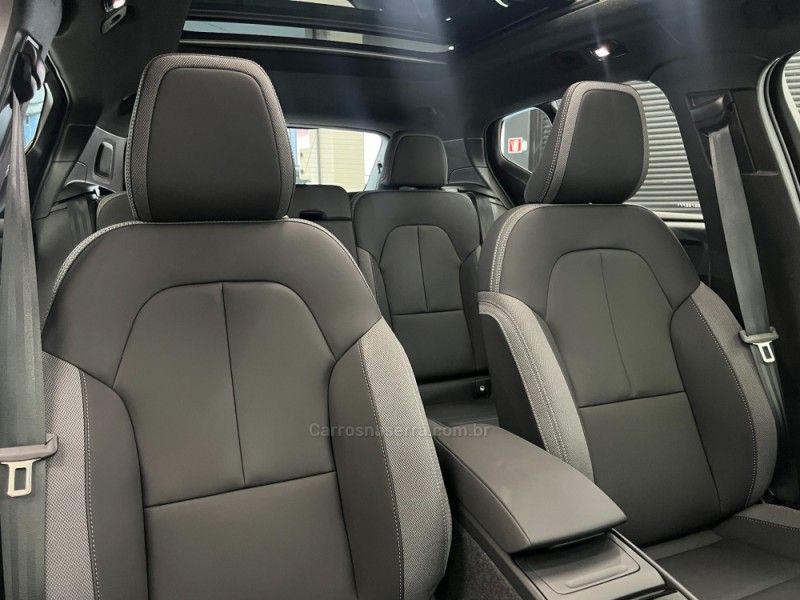 VOLVO EX40 PLUS P6 ELÉTRICO 2026/2026 ÓTIMA CAR FLORES DA CUNHA / Carros no Vale VOLVO EX40 PLUS P6 ELÉTRICO 2026/2026 ÓTIMA CAR FLORES DA CUNHA / Carros no Vale