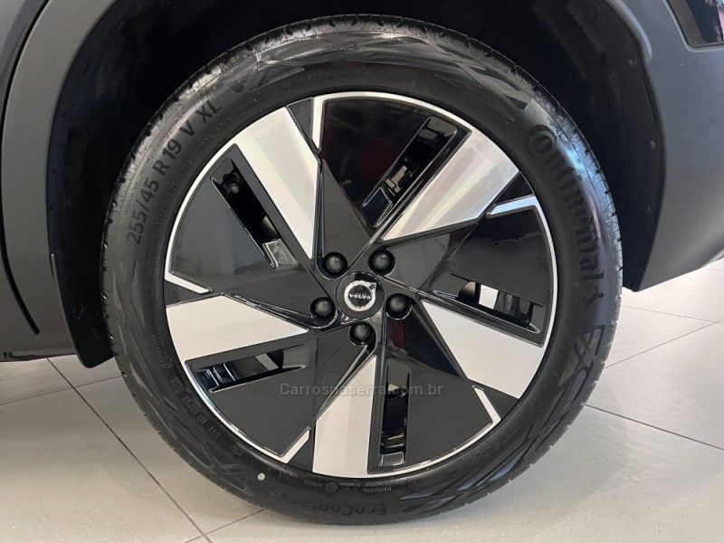 VOLVO EX40 PLUS P6 ELÉTRICO 2026/2026 ÓTIMA CAR FLORES DA CUNHA / Carros no Vale VOLVO EX40 PLUS P6 ELÉTRICO 2026/2026 ÓTIMA CAR FLORES DA CUNHA / Carros no Vale