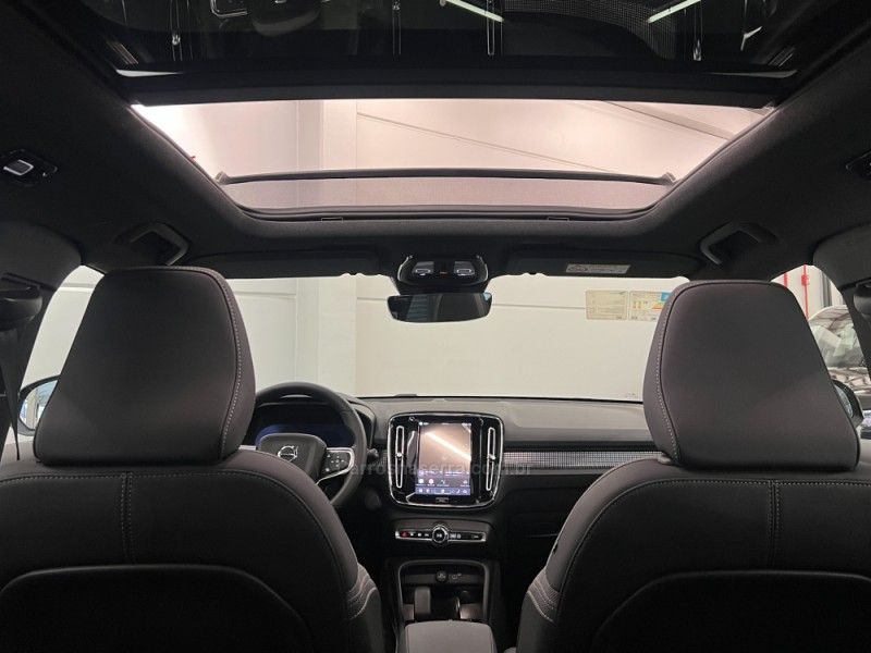 VOLVO EX40 PLUS P6 ELÉTRICO 2026/2026 ÓTIMA CAR FLORES DA CUNHA / Carros no Vale