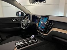 VOLVO XC60 2.0 T8 RECHARGE PLUS AWD HIBRIDO 2025/2026 ÓTIMA CAR FLORES DA CUNHA / Carros no Vale