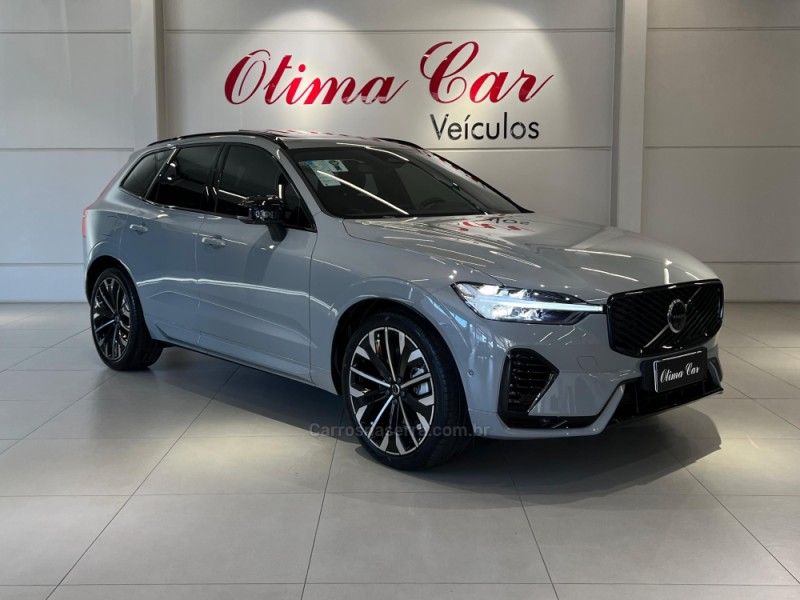 VOLVO XC60 2.0 T8 ULTRA DARK AWD HÍBRIDO 2025/2026 ÓTIMA CAR FLORES DA CUNHA / Carros no Vale