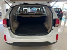 KIA SORENTO 2.4 EX2 4X2 16V 2014/2015 CIMIRRO AUTOMÓVEIS TAQUARA / Carros no Vale