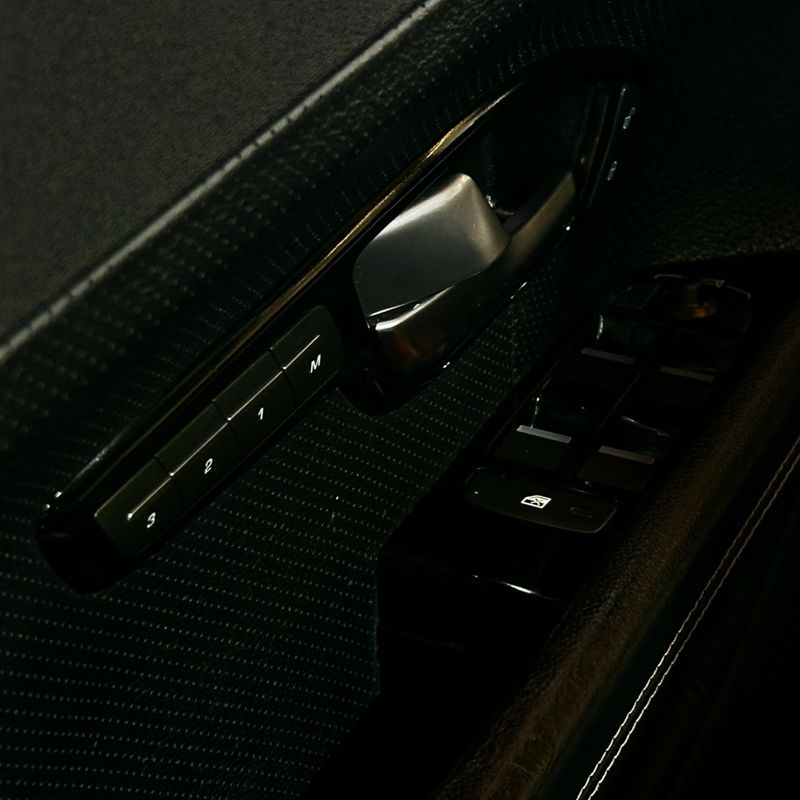 Land Rover Range R Evoque Si4 Se 2.0 2014/2015 DL MOTORS LAJEADO / Carros no Vale