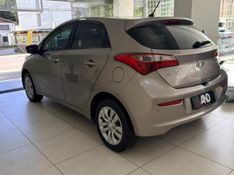 HYUNDAI HB20 1.6 COMFORT PLUS 16V 2017/2018 ANDRIGO VEÍCULOS CAXIAS DO SUL / Carros no Vale