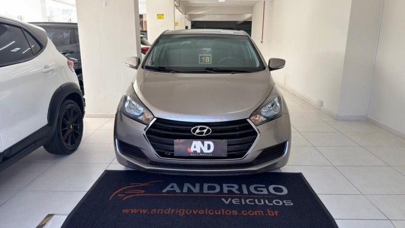 HYUNDAI HB20 1.6 COMFORT PLUS 16V 2017/2018 ANDRIGO VEÍCULOS CAXIAS DO SUL / Carros no Vale