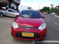 FORD FIESTA 1.0 MPI CLASS 8V 2014/2014 BOURSCHEID CARROS E MOTOS SANTA CLARA DO SUL / Carros no Vale