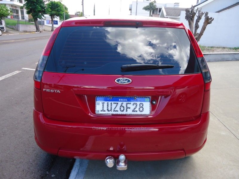 FORD FIESTA 1.0 MPI CLASS 8V 2014/2014 BOURSCHEID CARROS E MOTOS SANTA CLARA DO SUL / Carros no Vale