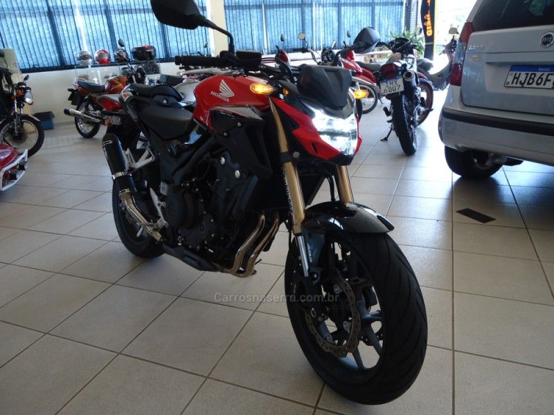 Honda Motos CB 500F ABS 2024/2024 BOURSCHEID CARROS E MOTOS SANTA CLARA DO SUL / Carros no Vale