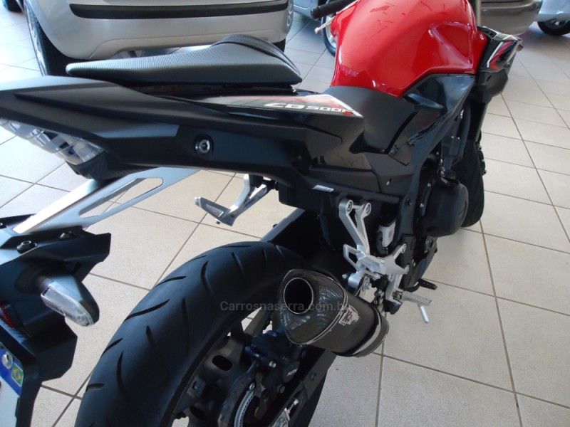 Honda Motos CB 500F ABS 2024/2024 BOURSCHEID CARROS E MOTOS SANTA CLARA DO SUL / Carros no Vale