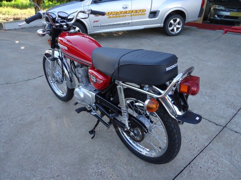 Honda Motos CG 125 TITAN 1981/1981 BOURSCHEID CARROS E MOTOS SANTA CLARA DO SUL / Carros no Vale