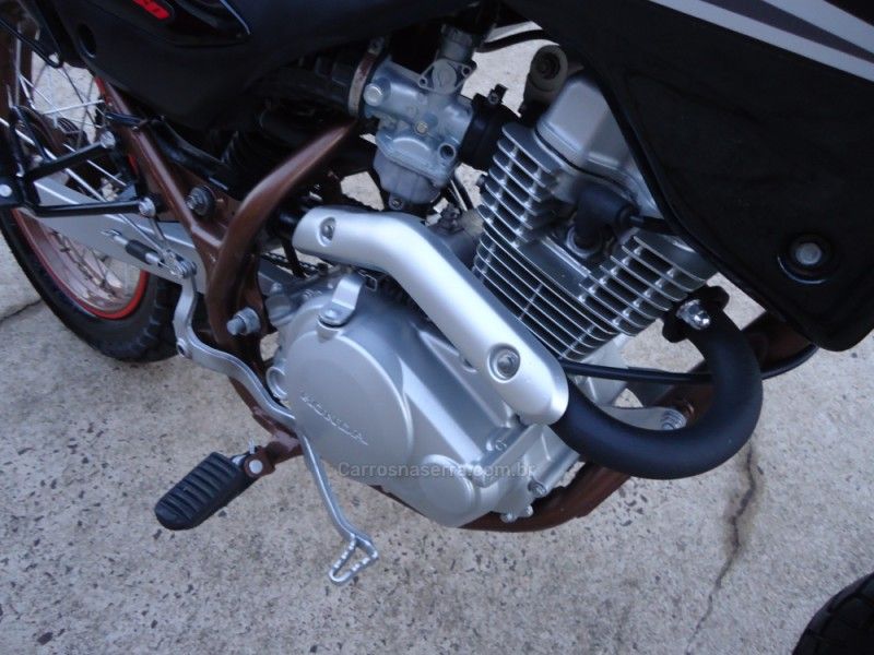 Honda Motos NXR 150 BROS ESD 2006/2006 BOURSCHEID CARROS E MOTOS SANTA CLARA DO SUL / Carros no Vale